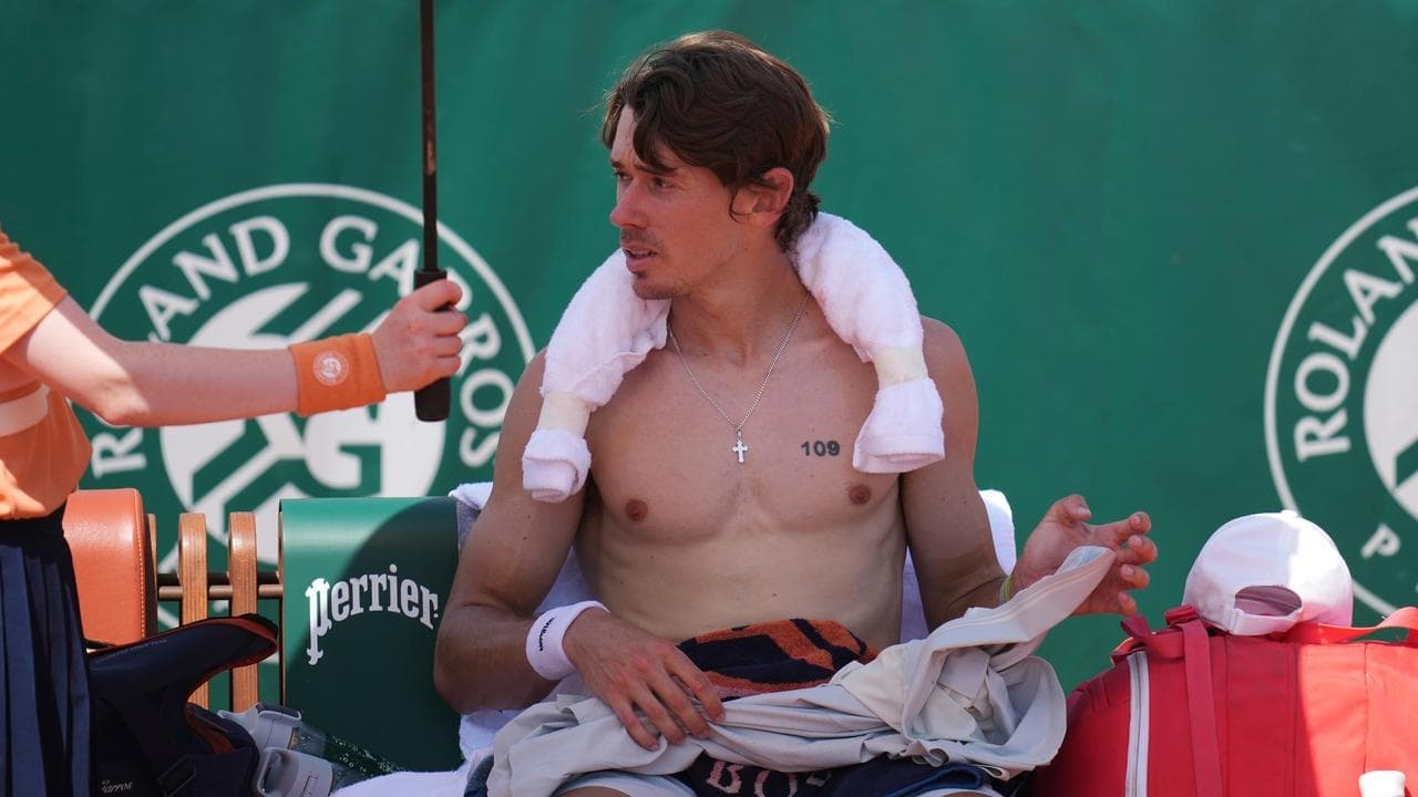 Demon's lucky break in Paris with French Open walkover