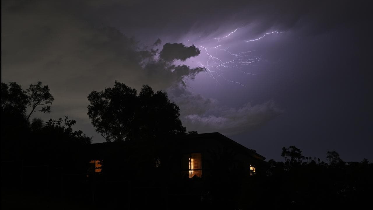 Wild weather for southeast, as storm threatens Origin I