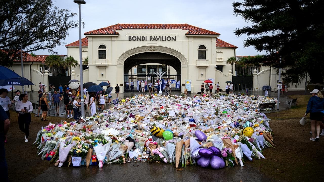 Top cop reveals intelligence sharing flaw after Bondi