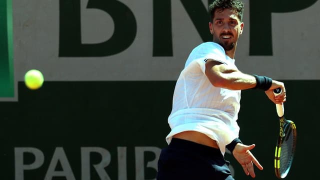 Brave Kokkinakis bid ended by yet another cruel injury