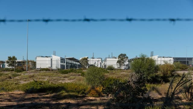 Quarantine extended for passengers after virus outbreak