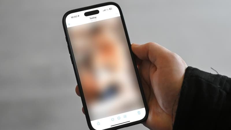 'Curious' officer sought gigabytes of abuse material