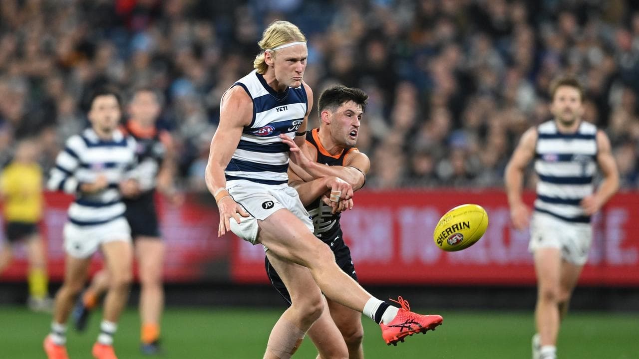 AFL concedes umpire error as Cats lament 'howler' call