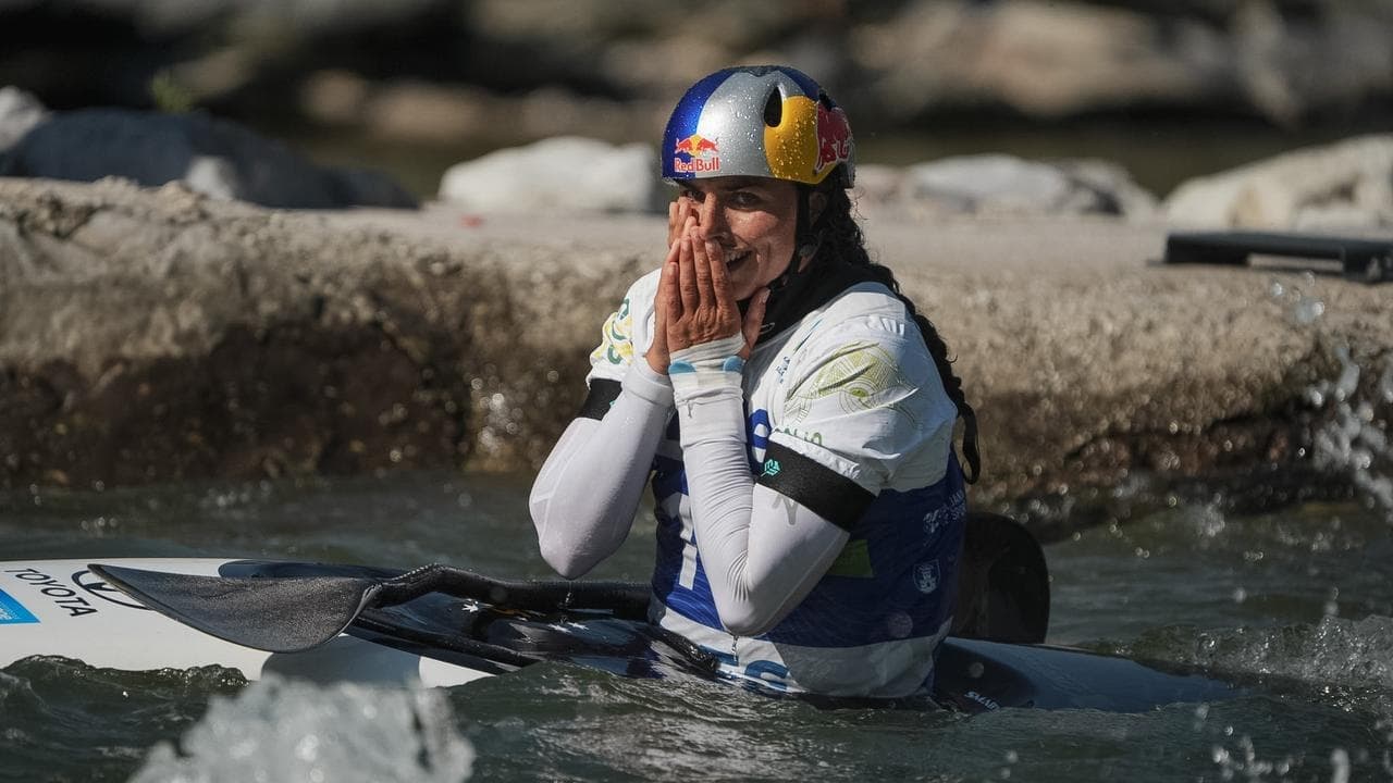 Jessica Fox grabs silver medal in World Cup return