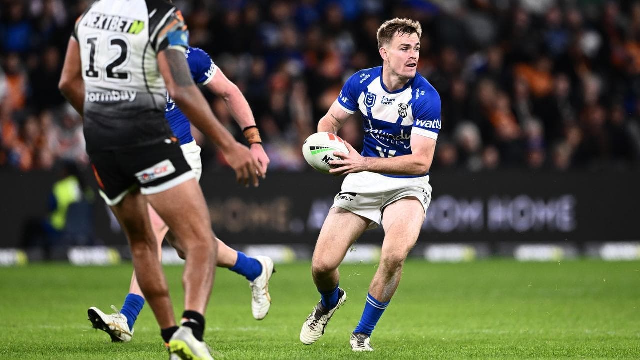 Galvin booed as struggling Bulldogs fall to Tigers