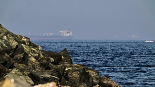 US says it disabled commercial ship heading to Iran