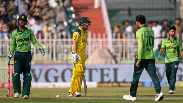 Aussies fall to debutant Pakistan spin kid in ODI