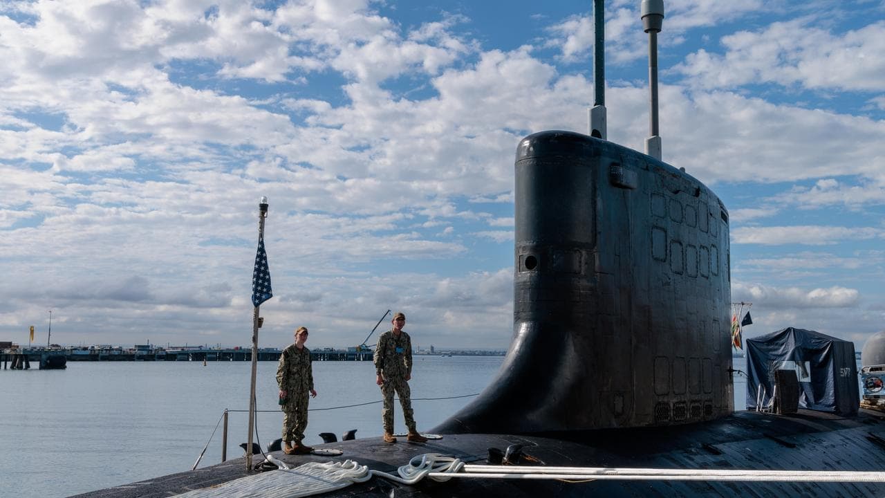 'Simpler' stopgap nuclear subs plan swaps new for used