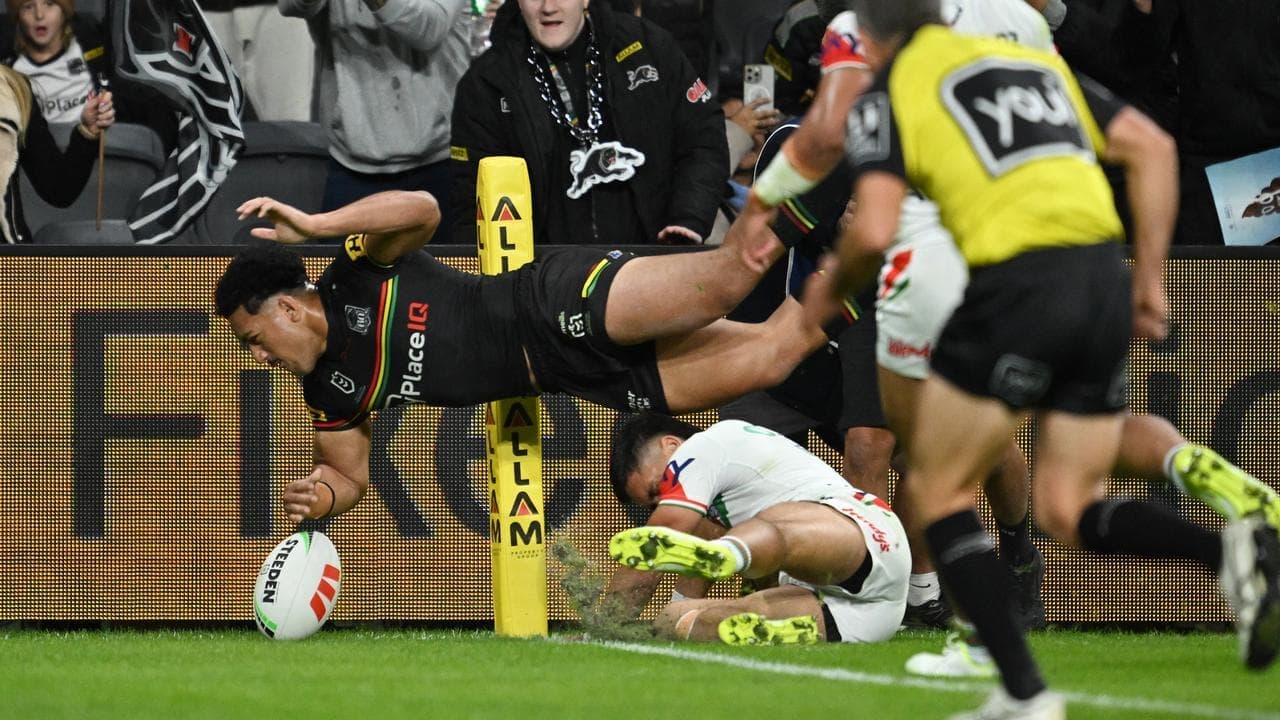 Penrith edge Warriors, strengthen grip on top spot