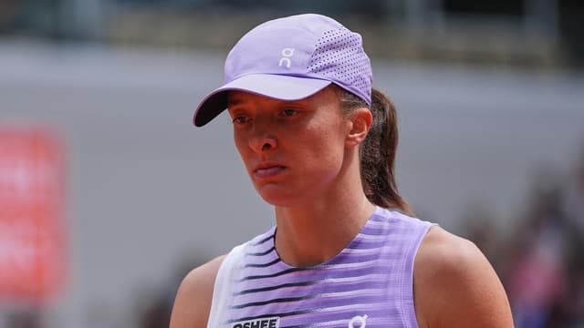 Swiatek stunned in Paris on big day for Ukraine tennis
