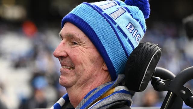 MP battling MND leads parliament in Daniher tribute