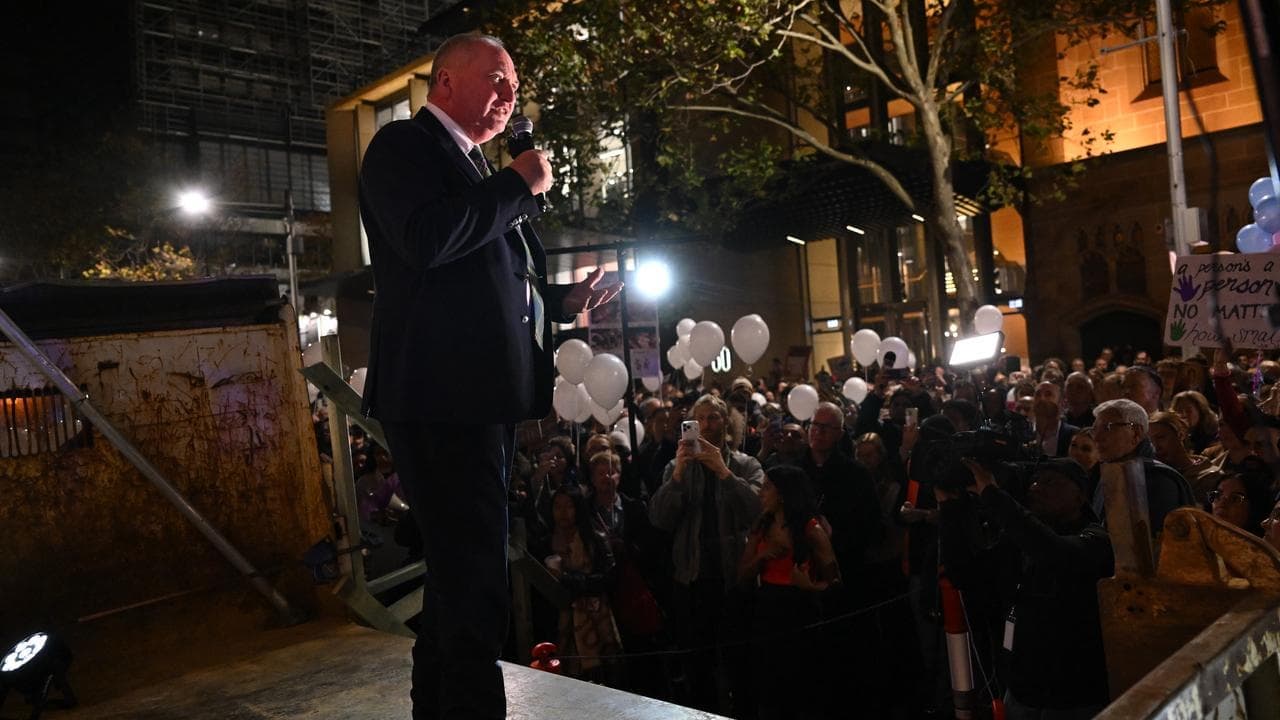 One Nation's Barnaby Joyce fires up anti-abortion rally
