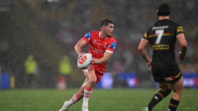 Flanagan addresses 'challenge' of father's Dragons exit