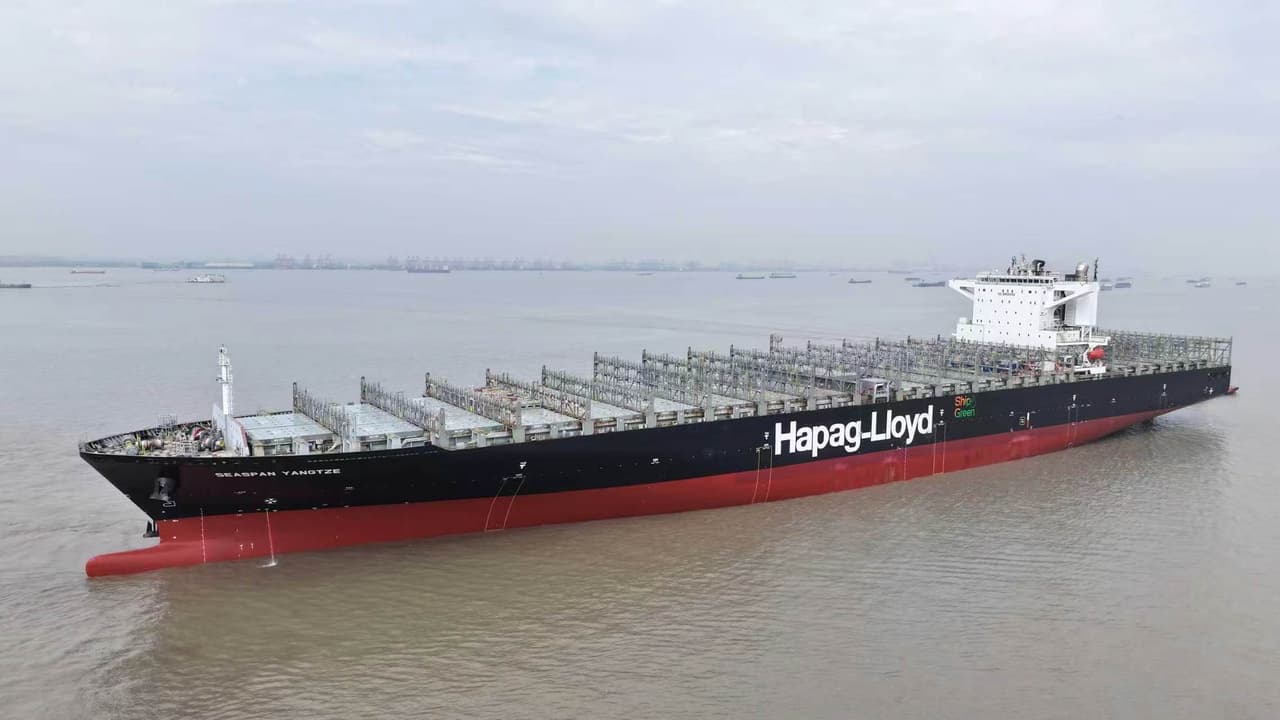 Project SAVER CleanBlue: Seaspan and Hapag-Lloyd Complete First Methanol Retrofit