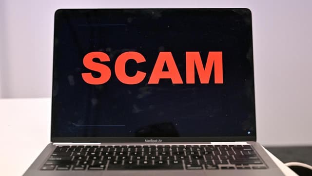 Scammers fleece Aussies of almost $250m in three months