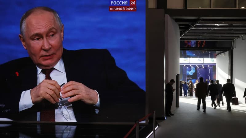 Putin says he sees no reason for now to meet Zelenskiy