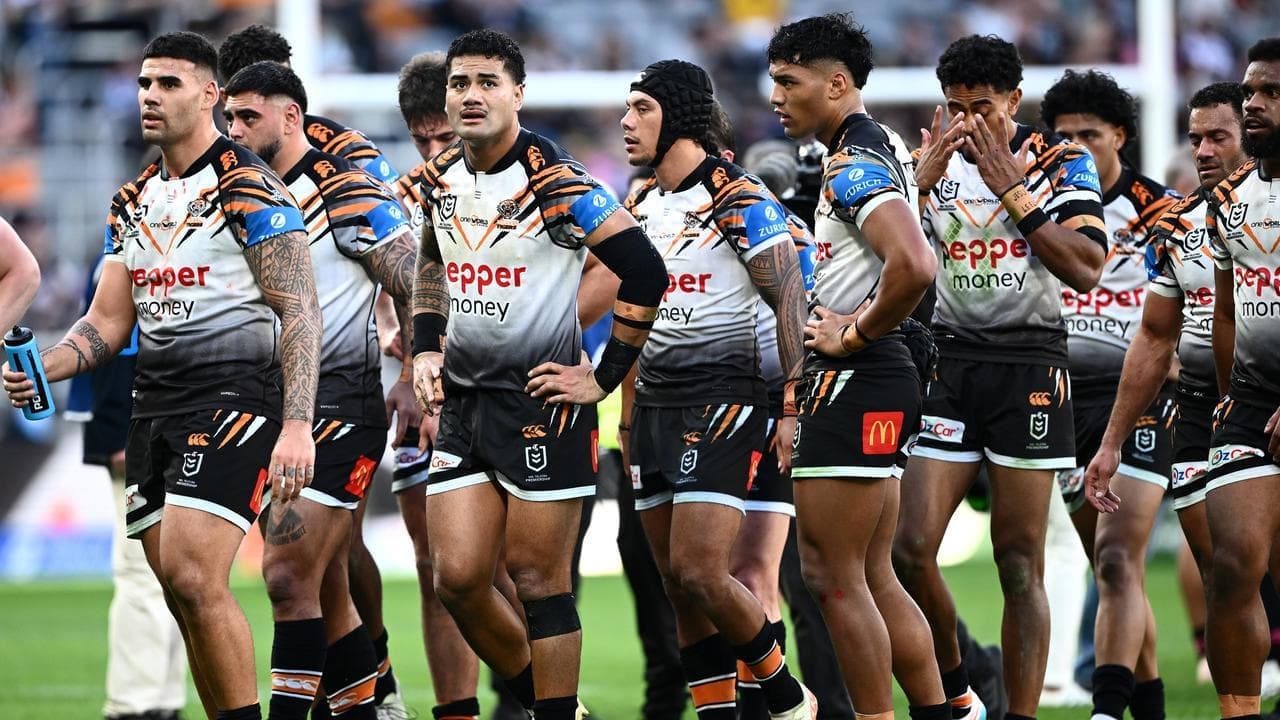Benji Marshall apologises for 'brain-dead' Tigers