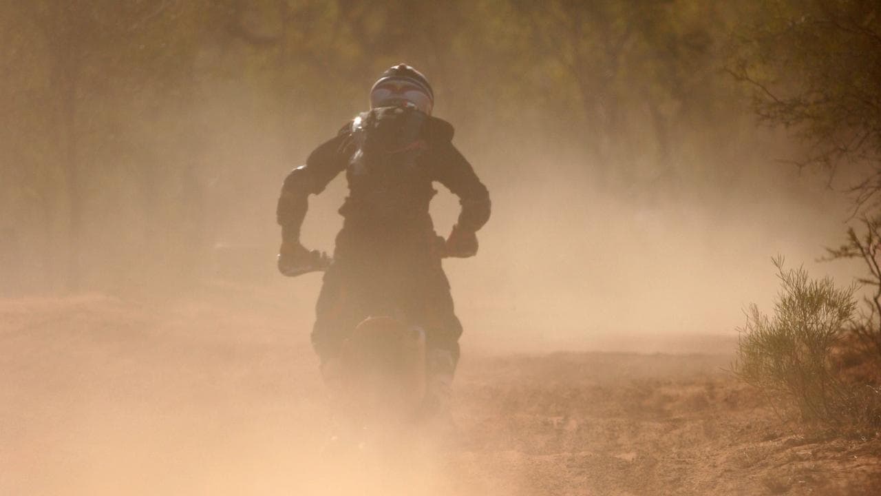 Motorbike rider dies in outback desert race crash