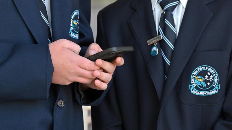 'A bit messy': jury still out on child social media ban