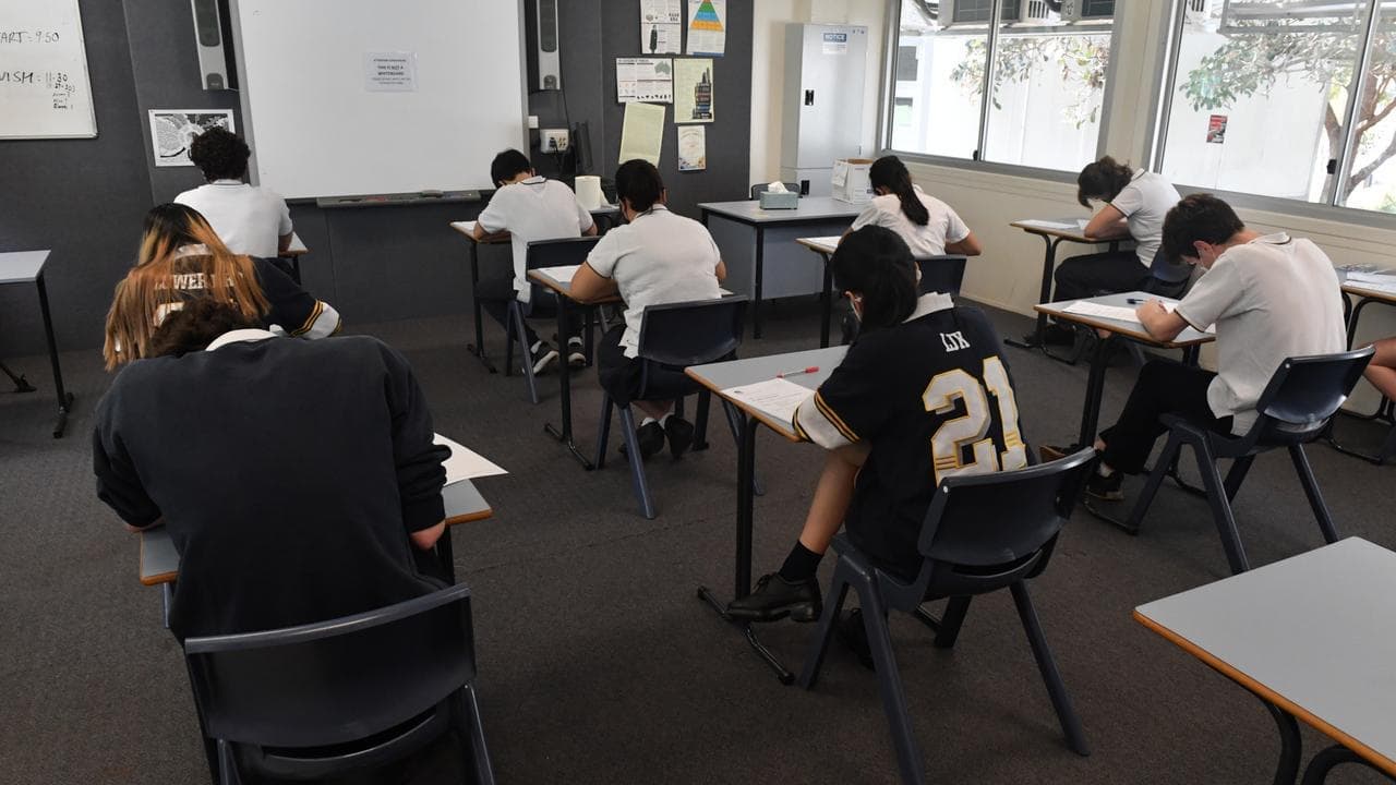 Abusive parents banned from school grounds in new laws