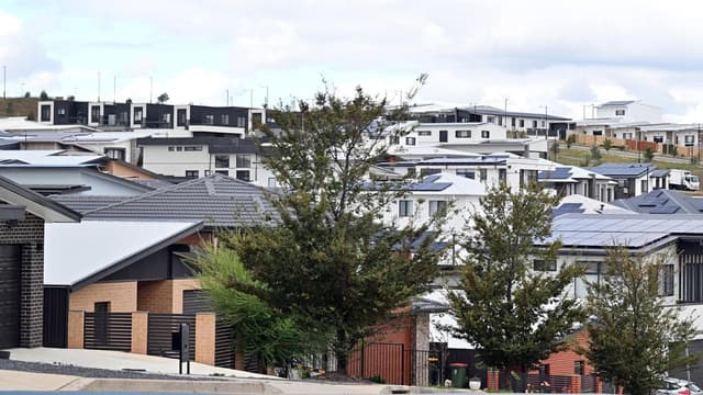 Relief likely as Reserve Bank tipped to hold cash rate