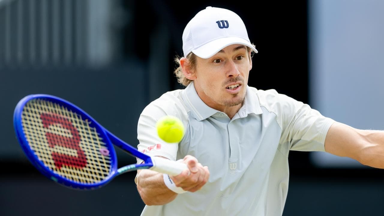 Tie-break heartbreak for De Minaur in Dutch final