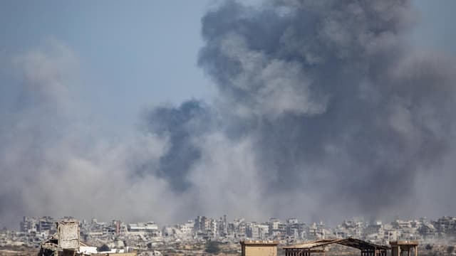 Israel takes more territory, kills two brothers in Gaza