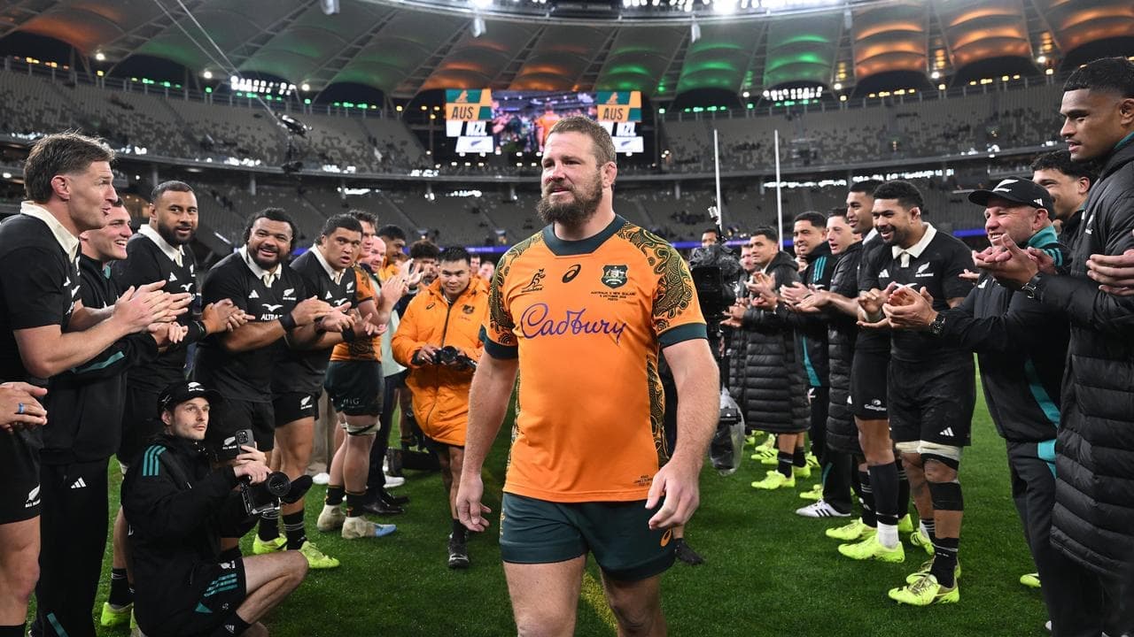 'Age is irrelevant': Slipper set for Wallabies comeback