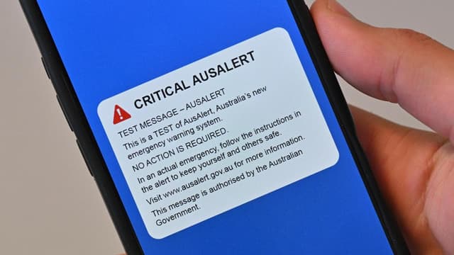 Emergency phone alerts spark concern for DV victims