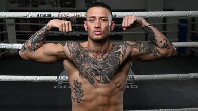 Like 'wearing oven mitts': champ eyes 39-year first