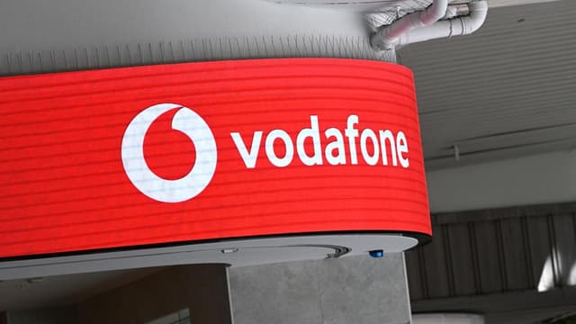 Vodafone back online after network outage causes chaos