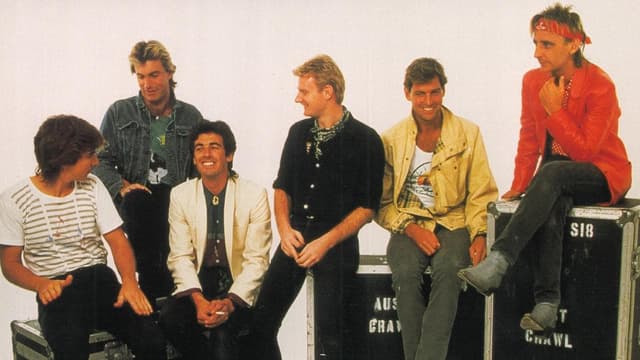The Boys Light Up: Australian Crawl back after 40 years