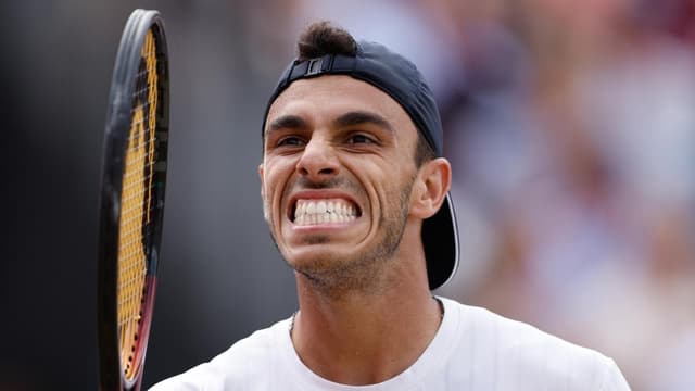Demon's conqueror conquered by Argentine at Queen's