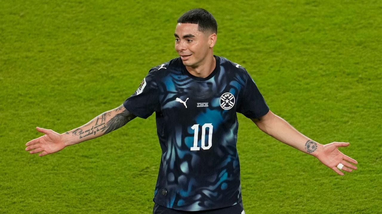Careless whisper: the aside that's cost Paraguay dear