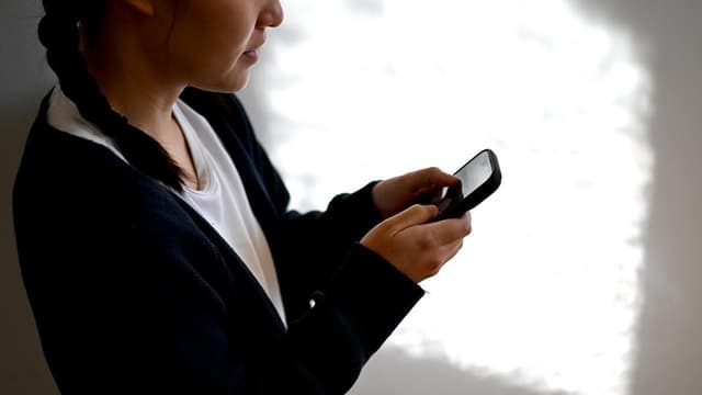 Health company accused of using fake doctors for sales