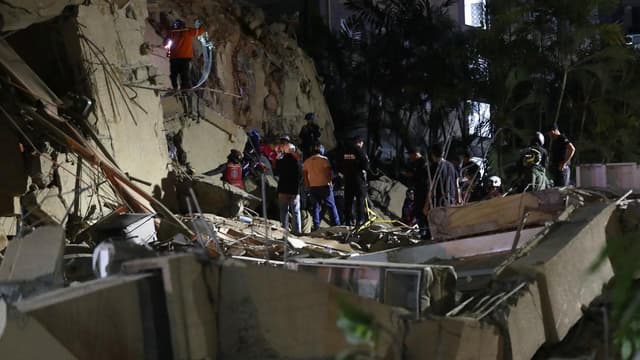 Thousands feared dead after major quakes hit Venezuela