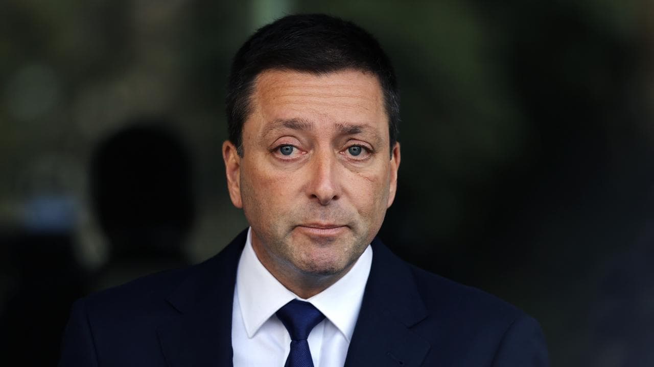Ex-Liberal leader accused of assault demands apology