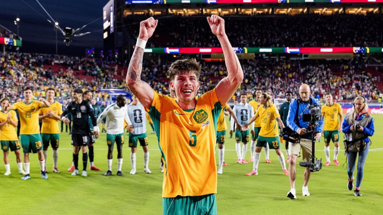'Best wing-back in the world': Bos runs the show