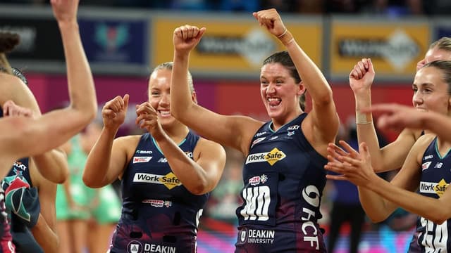 Vixens end losing run to snare Super grand final spot