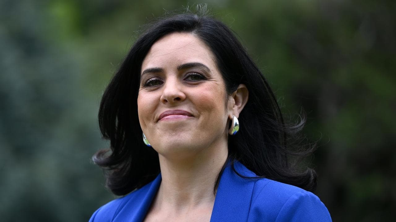 Liberal MP 'misunderstood' headlock meaning, not sorry