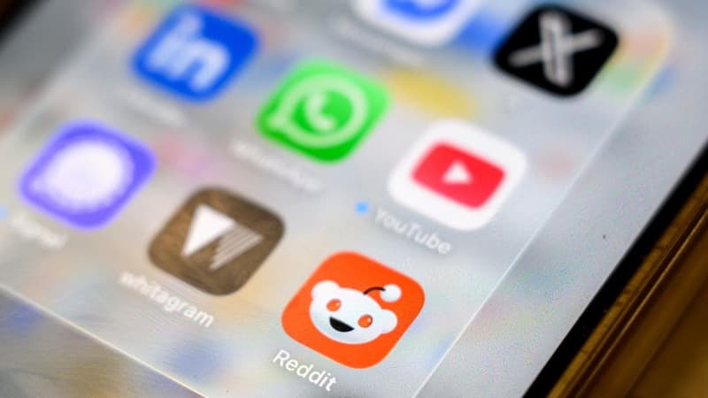 Social media giants slammed for letting hate speech fly