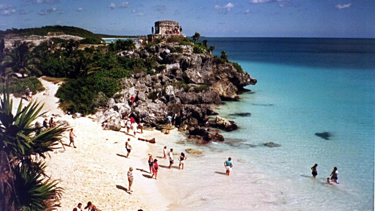 Global search for Australian missing in Mexico