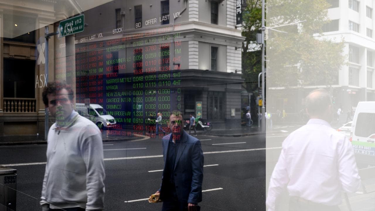Banks and supermarkets drag Australian shares lower