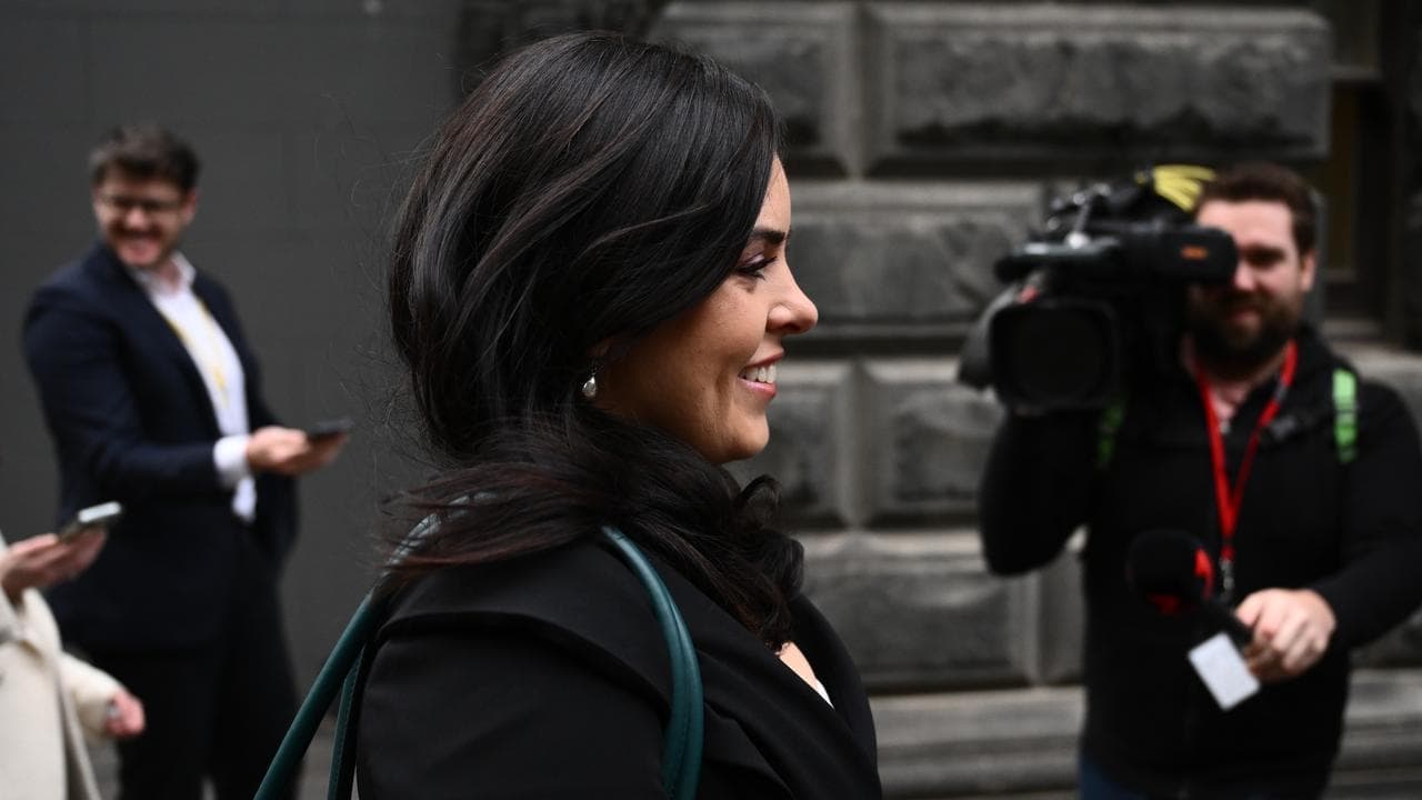 Peers to vote on future of MP after 'headlock' dispute