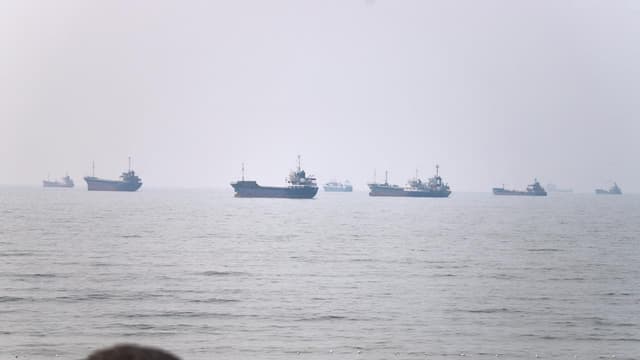 US and Iran hold indirect technical peace talks