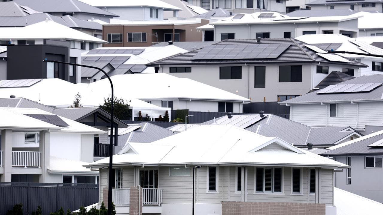 Cities cannot outrun hotter climates with air-con alone
