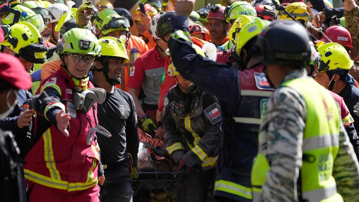 Security guard rescued alive week after Venezuela quake