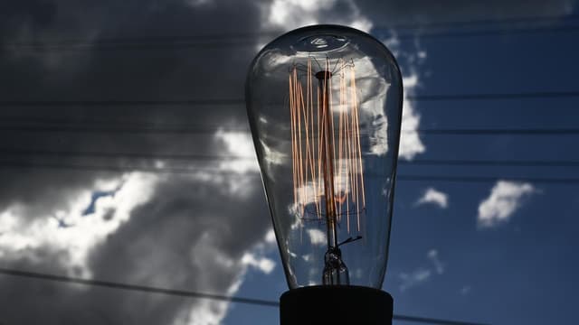 'Don't use the lights': data centre boom sparks warning
