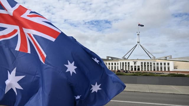 Inquiry to examine parliament behavioural standards