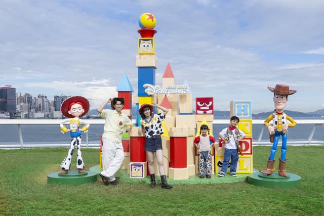 Hong Kong Unveils Large-Scale Toy Story 5-Themed Carnival "FOREVER TOYS @ Harbour City"